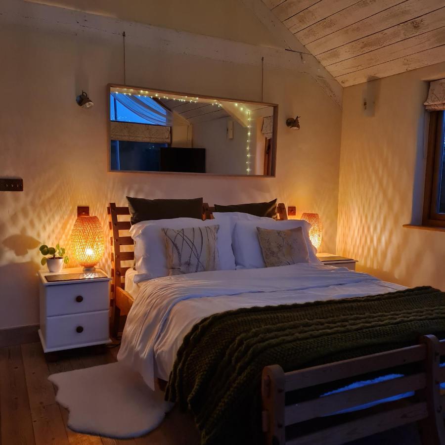 The Old Pottery, Unique Views & Spa-Like Bathroom Ашбертон Экстерьер фото